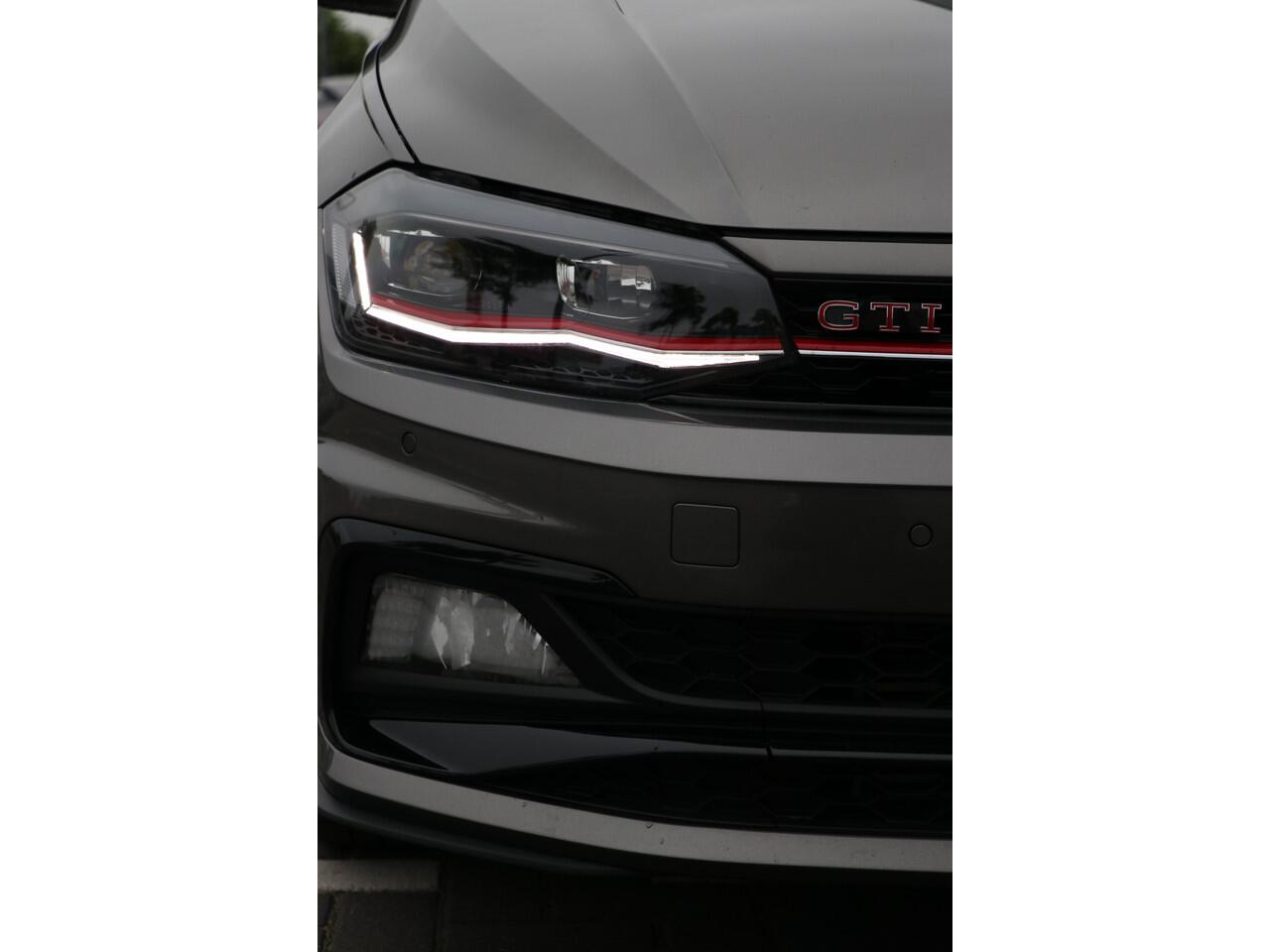 Volkswagen POLO 2.0 TSI GTI Panoramadak | F1 rijden | Full option