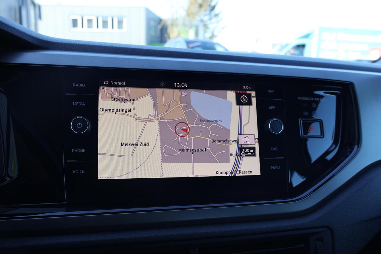 Volkswagen POLO 1.0 TSI Comfortline Business 1e Eigenaar | NL-Auto | Dealer Onderh | Ad Cruise | Carplay | Bots Systeem | Navi | Full Led | DAB | PDC | Start/Stop | Hill-Hold