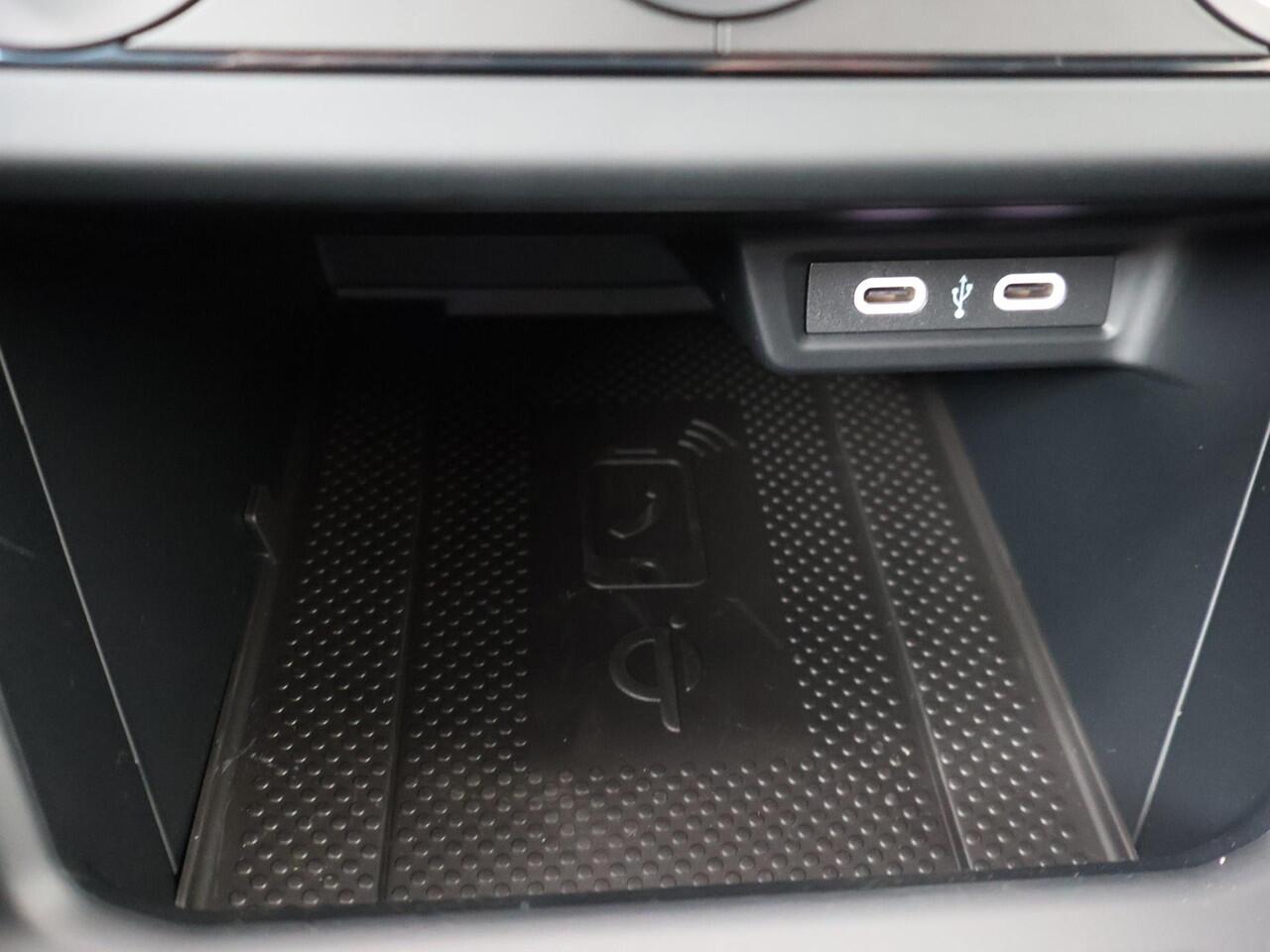 Volkswagen POLO Life Edition 1.0 70 kW / 95 pk TSI Hatchback 5 ver sn. Hand | Multimedia pakket |