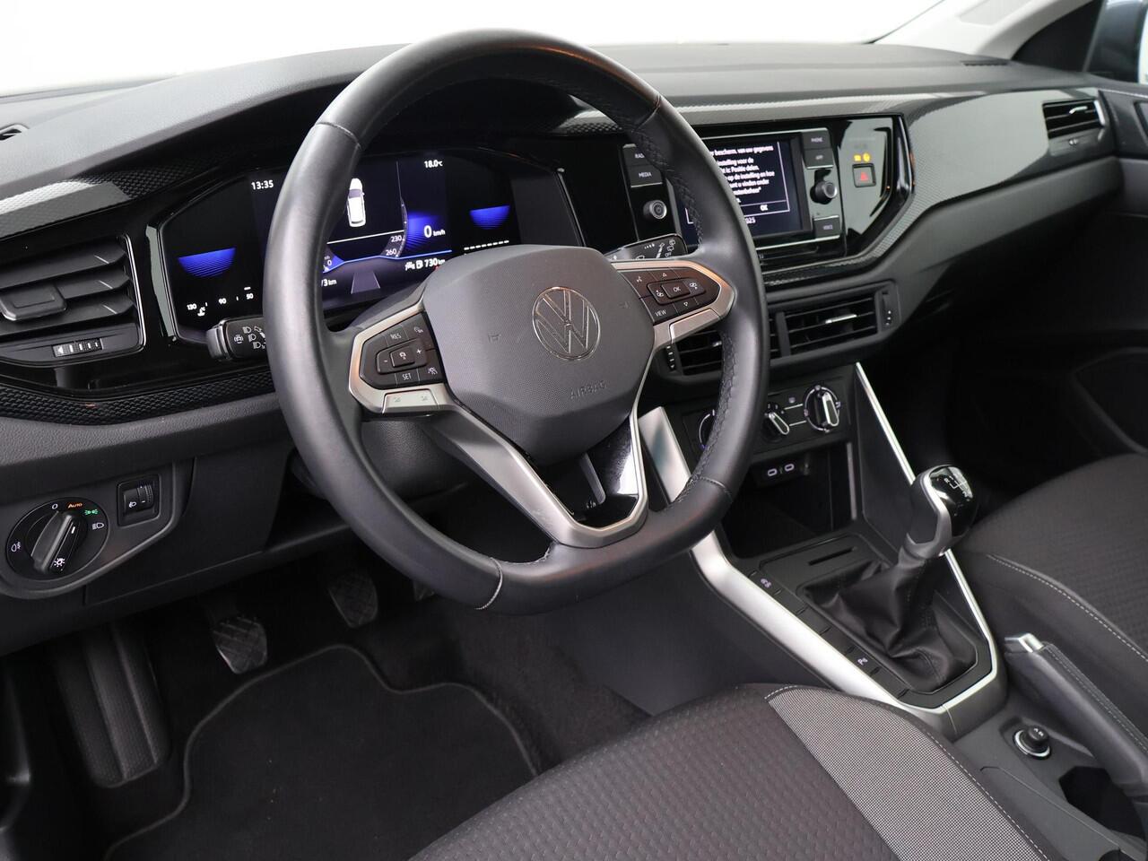 Volkswagen POLO 1.0 TSI Life | 95 PK | Achteruitrijcamera | Adaptive cruise control | Apple Carplay/Android Auto |