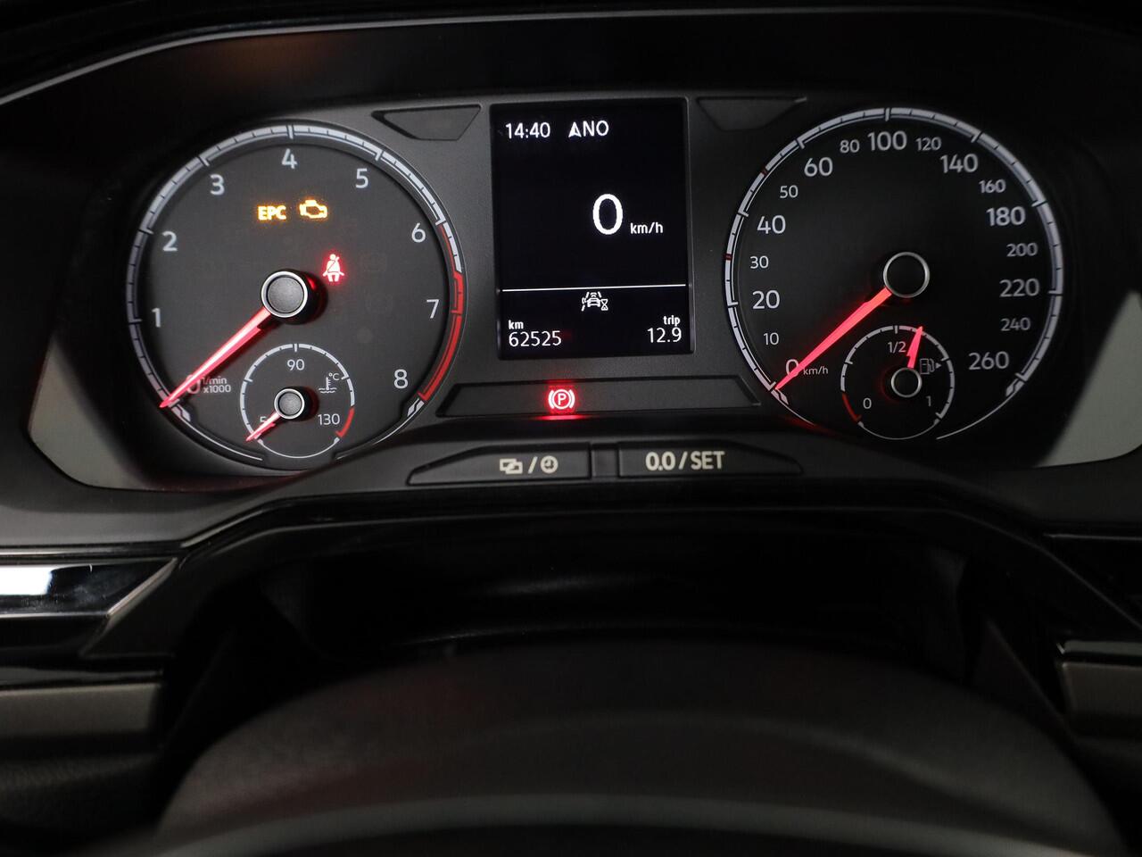 Volkswagen POLO 1.0 TSI Comfortline 95 pk | Navigatie | Parkeersensoren | Adaptieve cruise control | Apple Carplay/Android Auto |