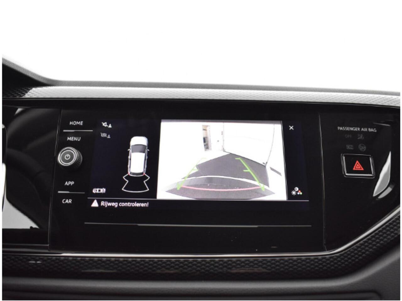 Volkswagen POLO Life Edition 1.0 TSI 95 pK 5 versn. Hand · Achteruitrijcamera · regensensor ·