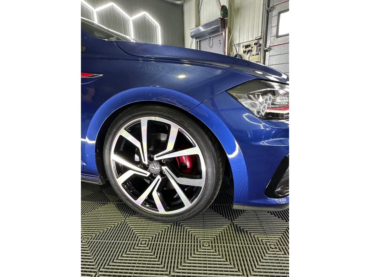 Volkswagen POLO 2.0 GTI Virtual Pano Dsg Beats Camera Kw-V3 verlagingset