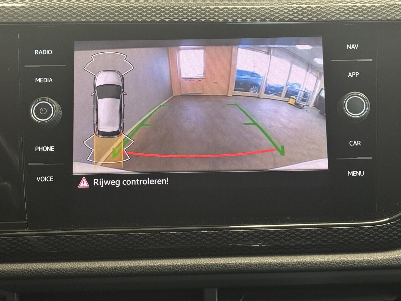 Volkswagen POLO 1.0 Parkeersensoren/Camera/Navi