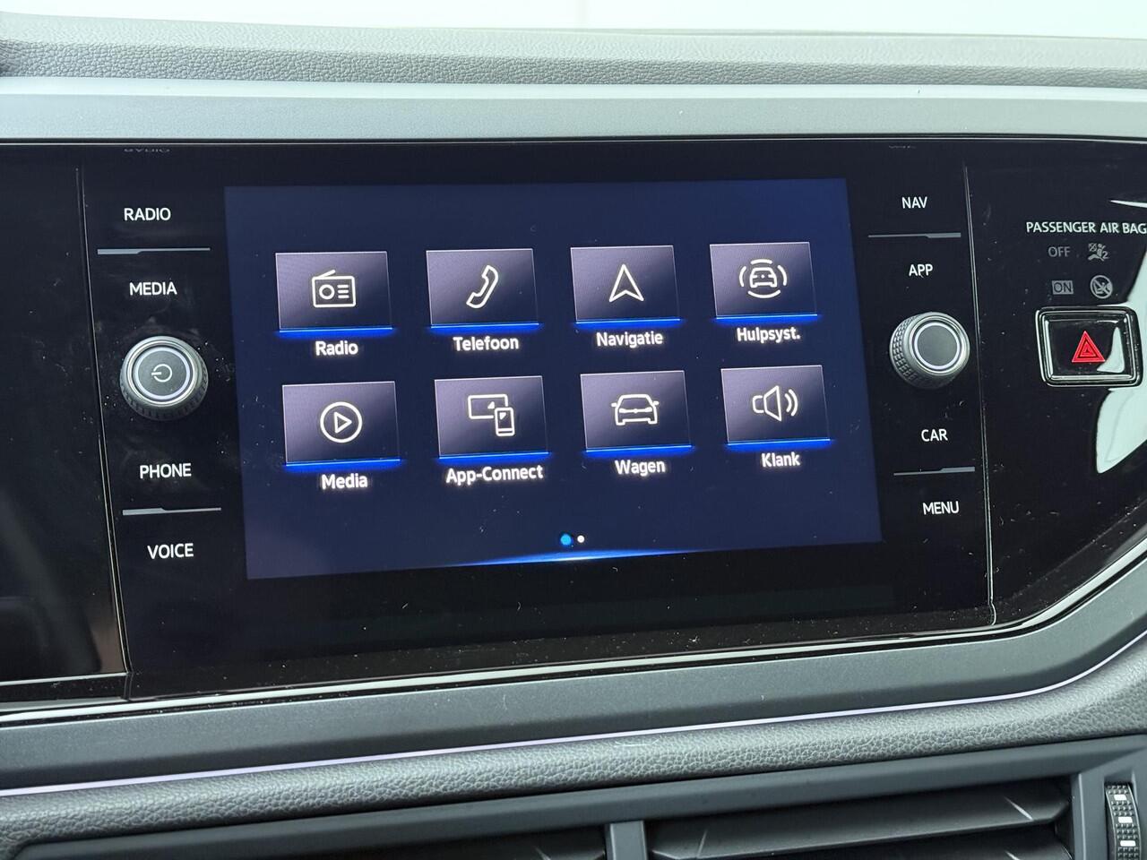 Volkswagen POLO 1.0 TSI R-Line | 95 PK| Multifunctioneel stuurwiel | Cruisecontrol | Parkeersensoren |