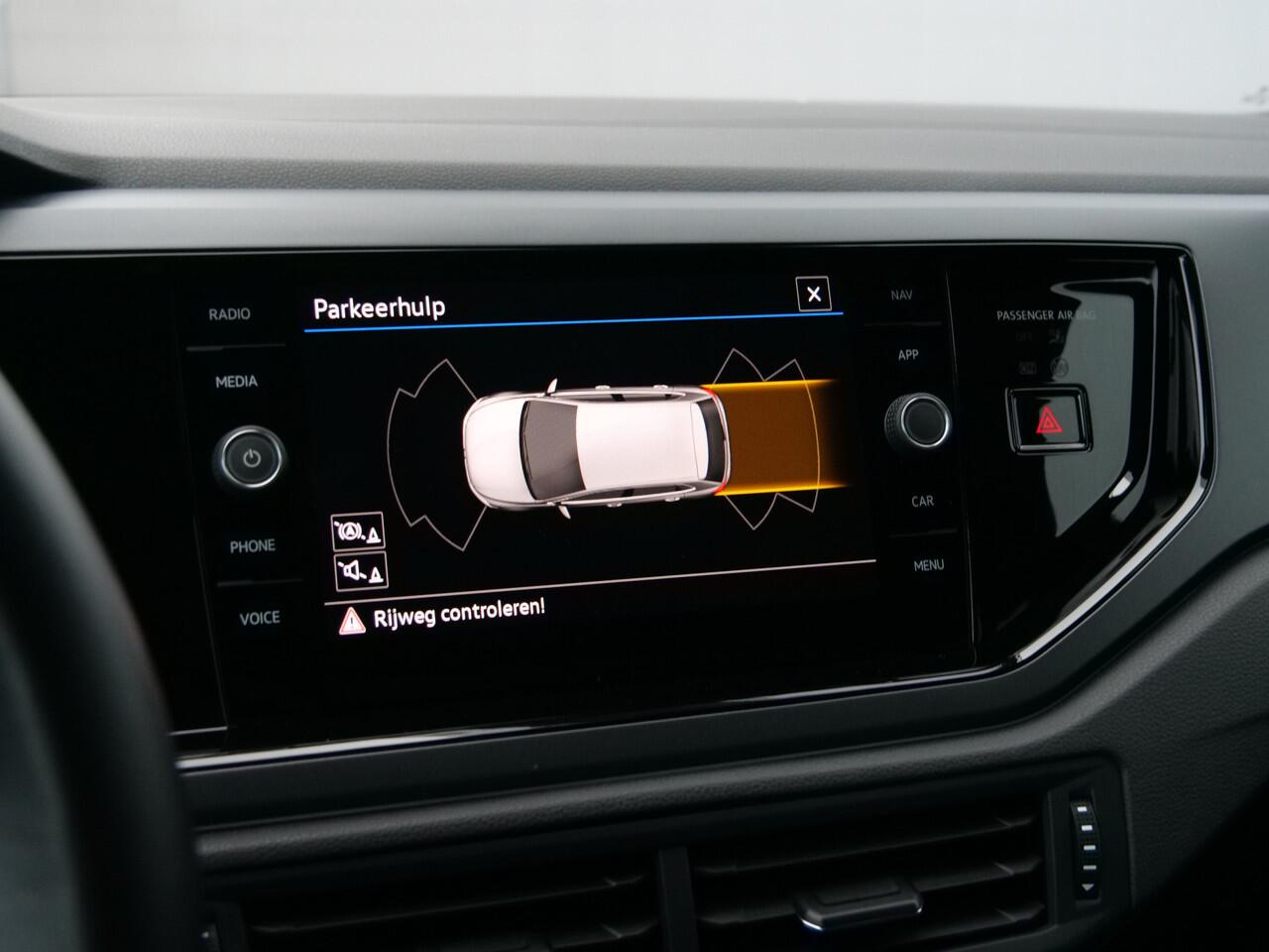 Volkswagen POLO 1.0 TSI R-Line 96 Pk Apple Carplay / DAB / PDC