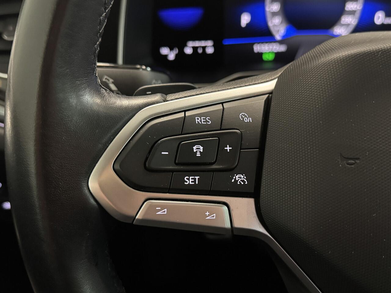 Volkswagen POLO 1.0 Dynamische Lichten/Stoelverwarming/ACC