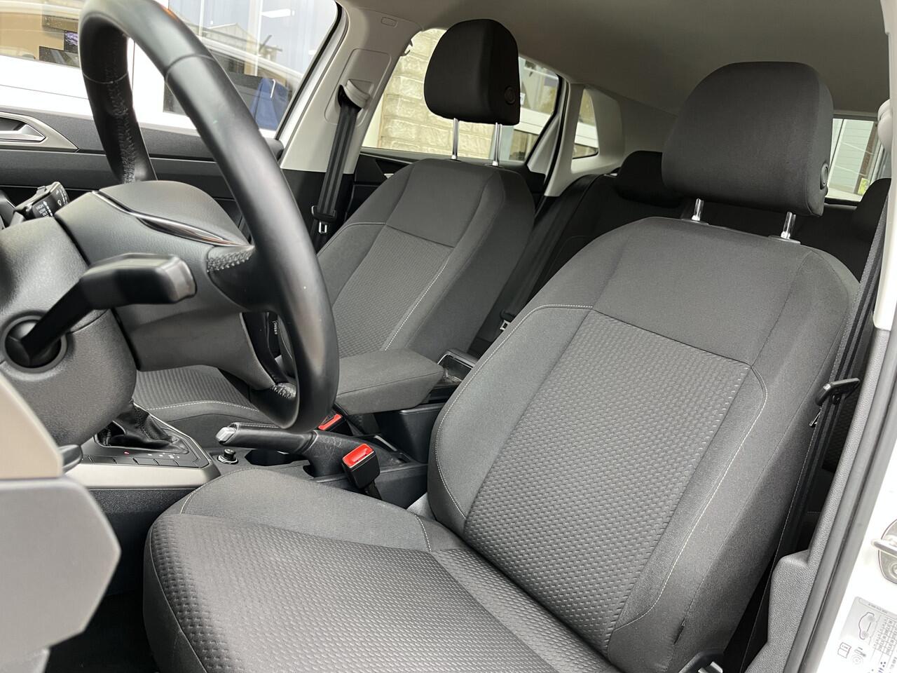 Volkswagen POLO 1.0 TSI R-Line Edition / AUTOMAAT/ APP CONNECT/ ADAPT. CRUISE/ GETINT GLAS/ NAVI/ 16" LMV