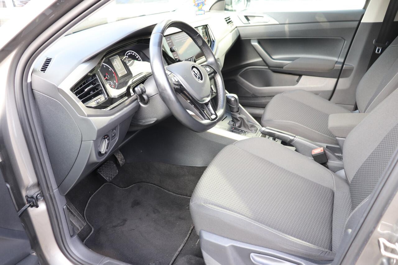 Volkswagen POLO 1.0 TSI R-Line Edition Automaat. Navigatie, mooie Nederlandse auto.