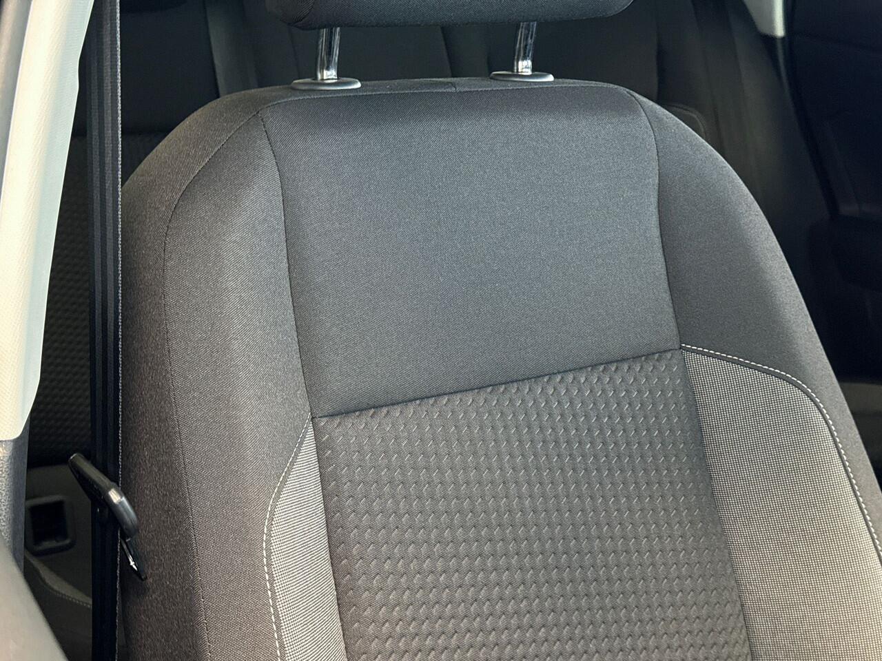 Volkswagen POLO 1.0 95pk TSI Life Airco automatisch | Stoelverwarming | Licht en Zicht Pakket