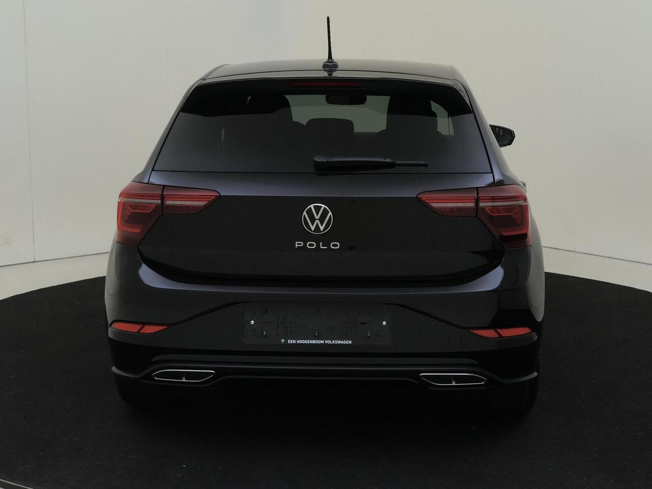 Volkswagen POLO R-Line Edition | 'App-Connect' draadloze smartphone integratie | Achterlichten LED | Afstandscontrolesysteem (Front Assist)