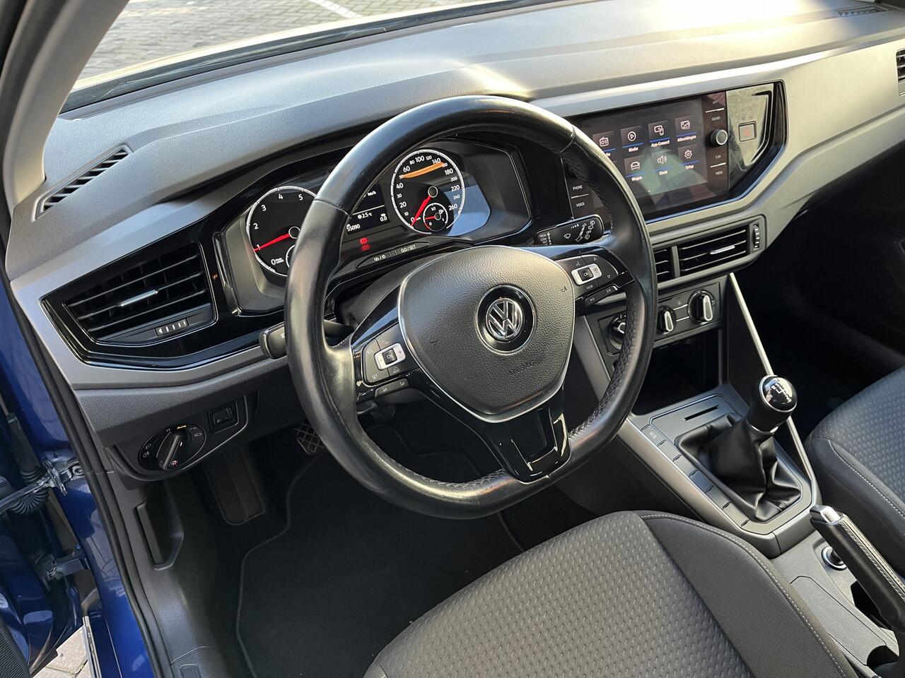 Volkswagen POLO 1.0 MPI Comfortline / App connect / Airco / Cruise controle / Lichtmetaal 15 inch /