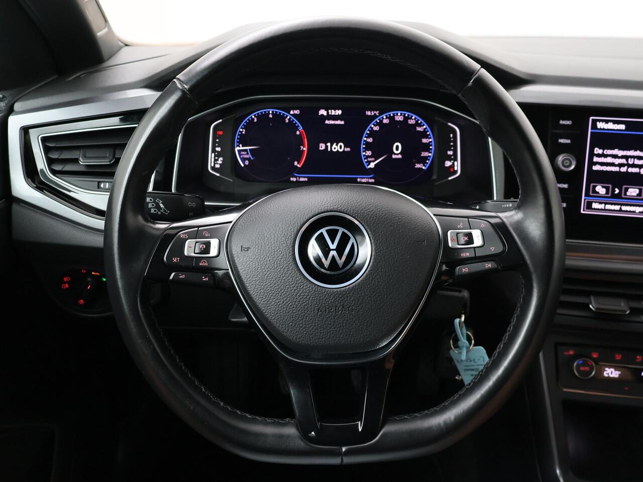 Volkswagen POLO 1.0 TSI Highline | 95 PK | Navigatiesysteem | Achteruitrijcamera | Apple Carplay/Android Auto | R-Line |