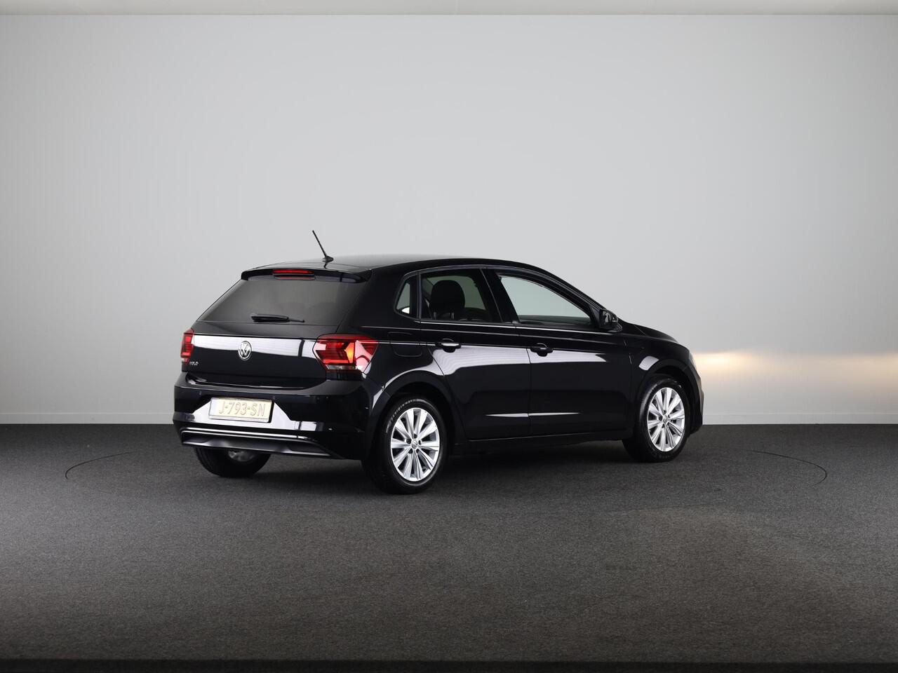 Volkswagen POLO 1.0 TSI Highline 95 pk | Navigatie via App | Autom. airco | Parkeersensoren | Adaptieve cruise control | App connect |