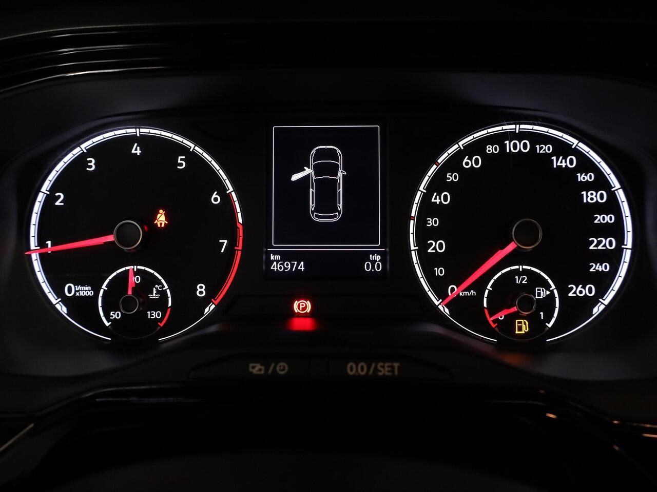 Volkswagen POLO 1.0 TSI R-Line Edition 95 pk | Airco | Parkeersensoren | Adaptieve cruise control | Licht- en zicht pakket | R-Line exterieur |