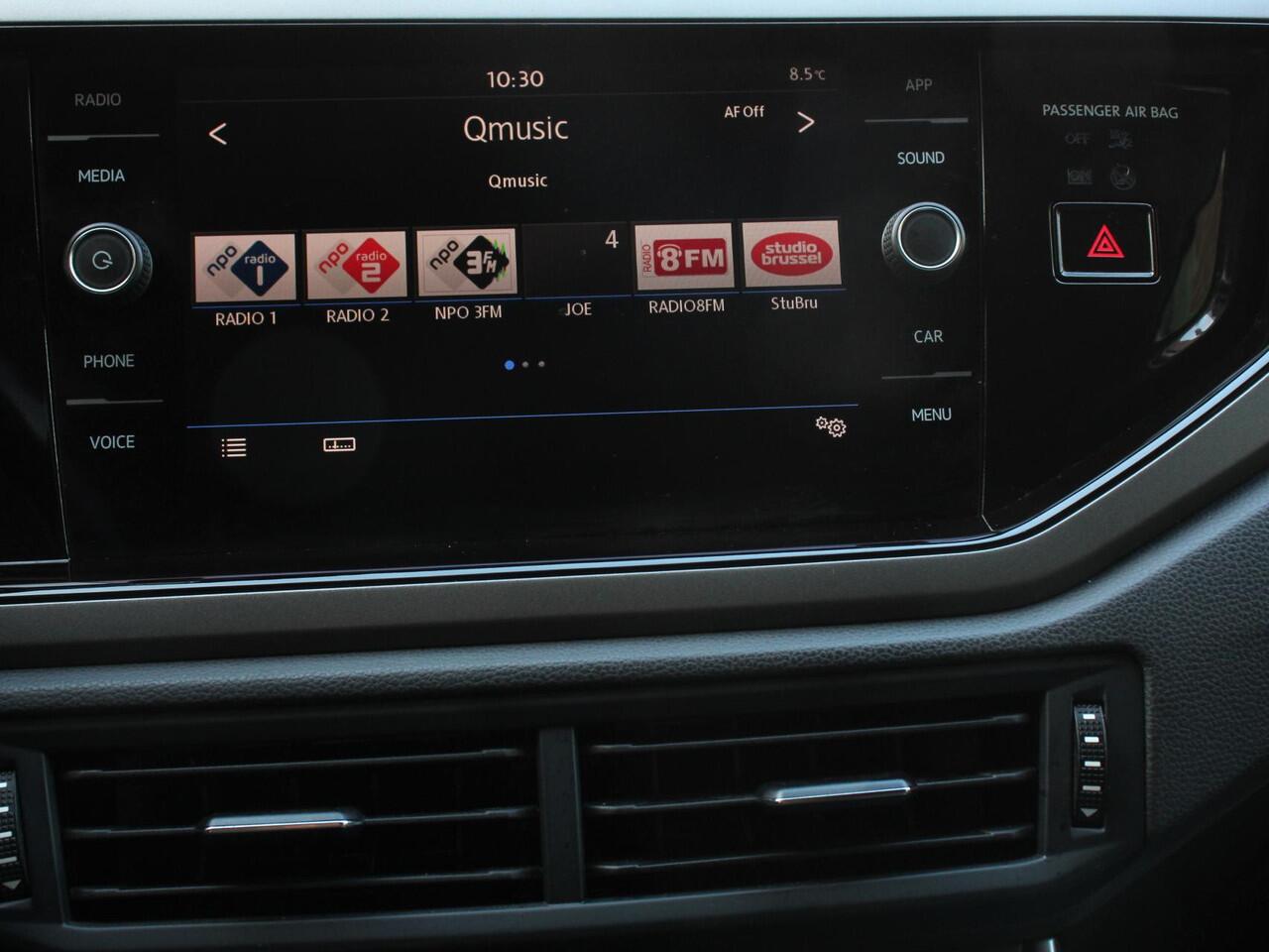 Volkswagen POLO 1.0 TSI DSG Comfortline | Navigatie | App Connect / Apple Carplay / Android Auto | Climate Control | Stoelverwarming | Extra Getint glas