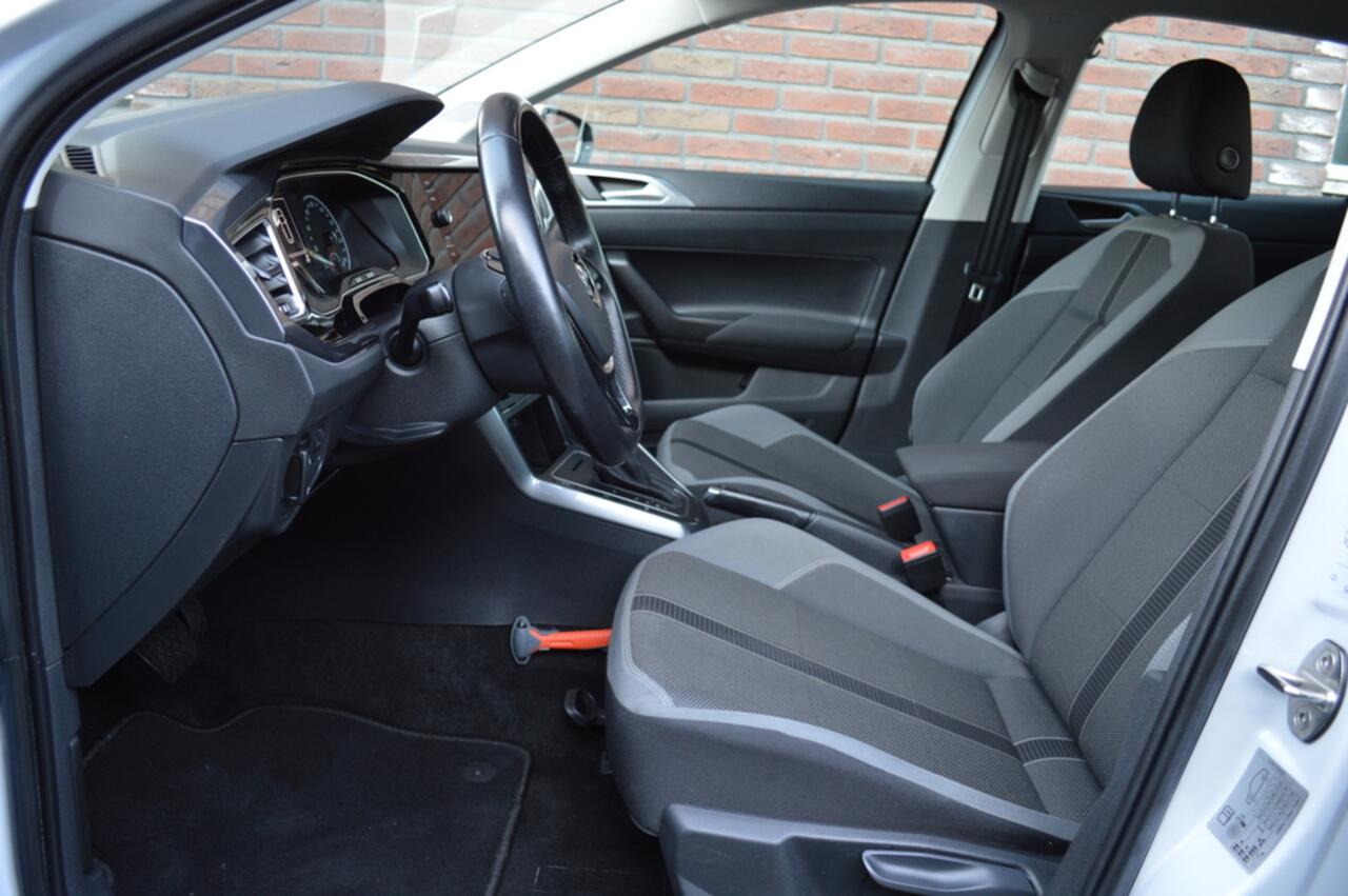 Volkswagen POLO 1.0 TSI Highline DSG Navi Acc CarPlay Pdc