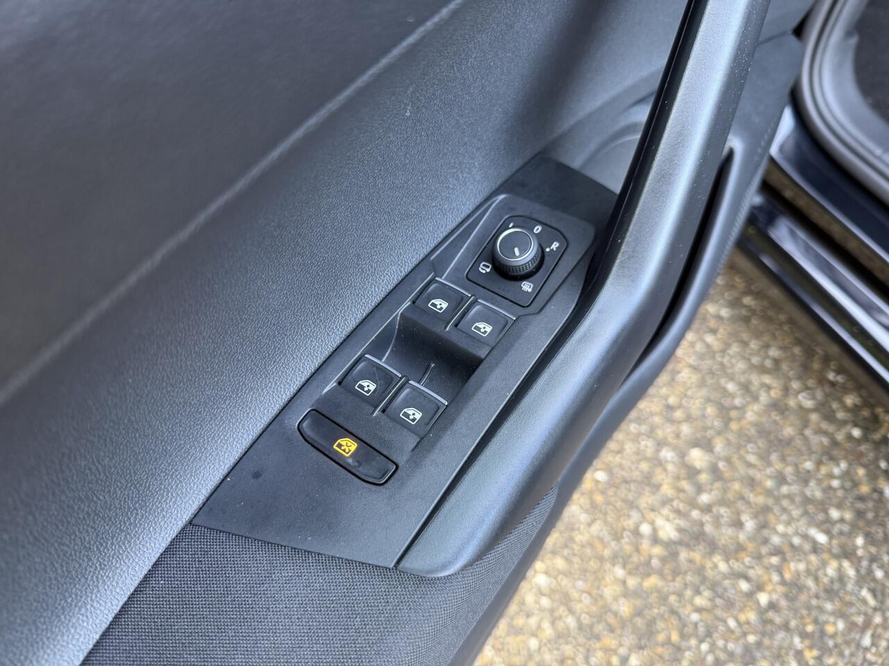 Volkswagen POLO 1.0 TSI Style IQ light, dec. 2024, nieuwstaat