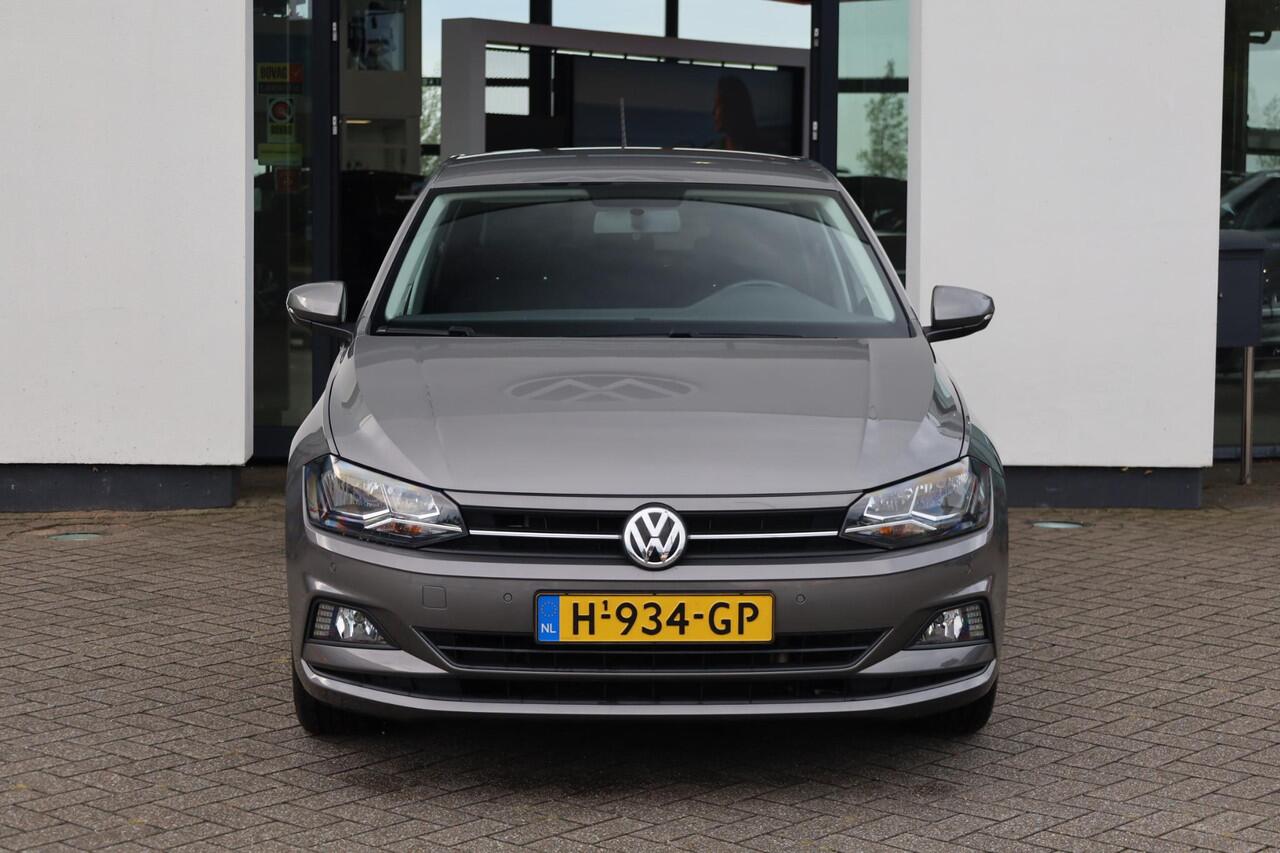 Volkswagen POLO 1.0 TSI Comfortline 70KW/95PK DSG, NL auto 1e eigenaar dealeronderhouden, 16" LMV Sebring r line velgen, privacy glas, pdc voor en achter, navigatie, acc, lederen stuurwiel, carplay
