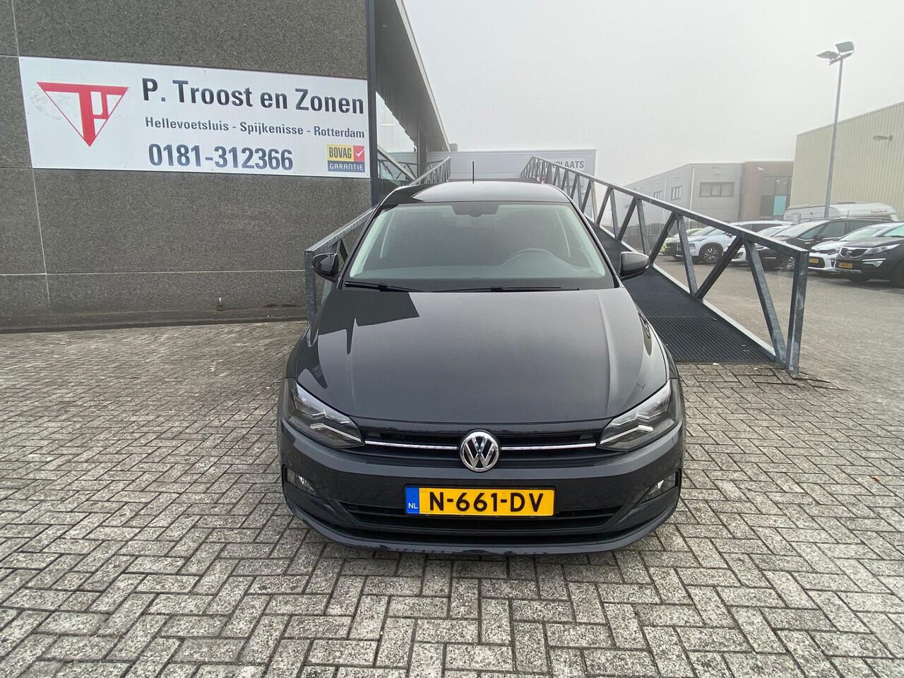 Volkswagen POLO 1.0 TSI Highline Automaat/Climate control/Multimedia scherm/Stoel & spiegelverwarming/Cruise control/Licht metalen velgen/Privacy glass