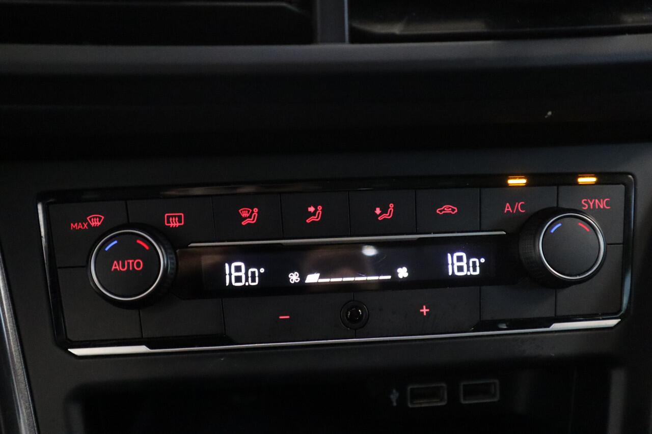 Volkswagen POLO 1.0 TSI Highline R-line Adaptive-Cruise Navigatie 17'Lmv 24 maanden garantie mogelijk (*vraag naar de voorwaarden)