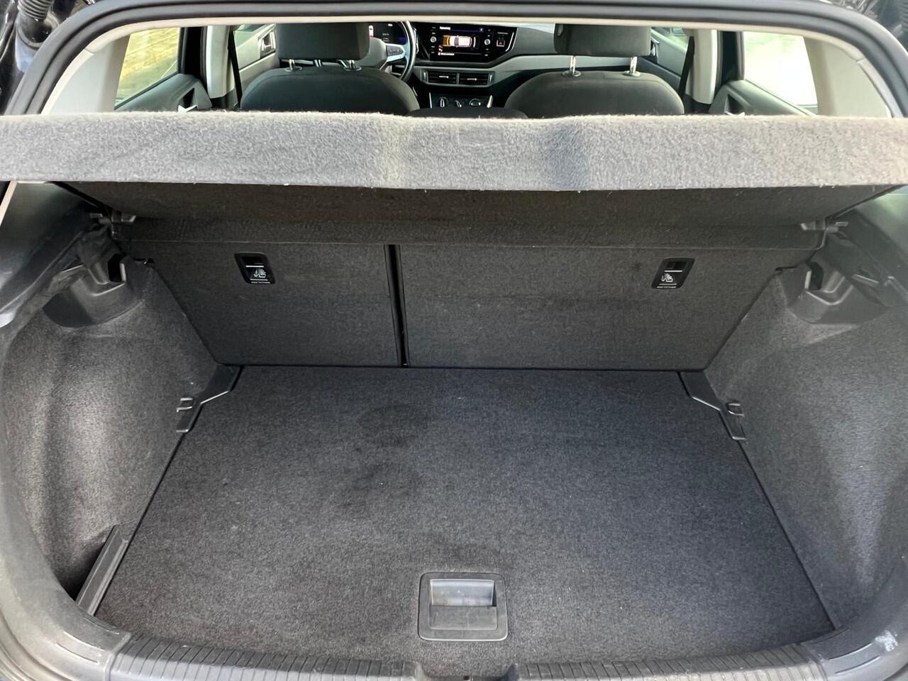 Volkswagen POLO 1.0 TSI Go | PARKEERSENSOREN V+A | DIGITAAL COCKPIT | CRUISE CONTROL | CARPLAY | LANE ASSIST | VERMOEIDHEIDSHERKENNING | INKLAPBARE SPIEGELS |