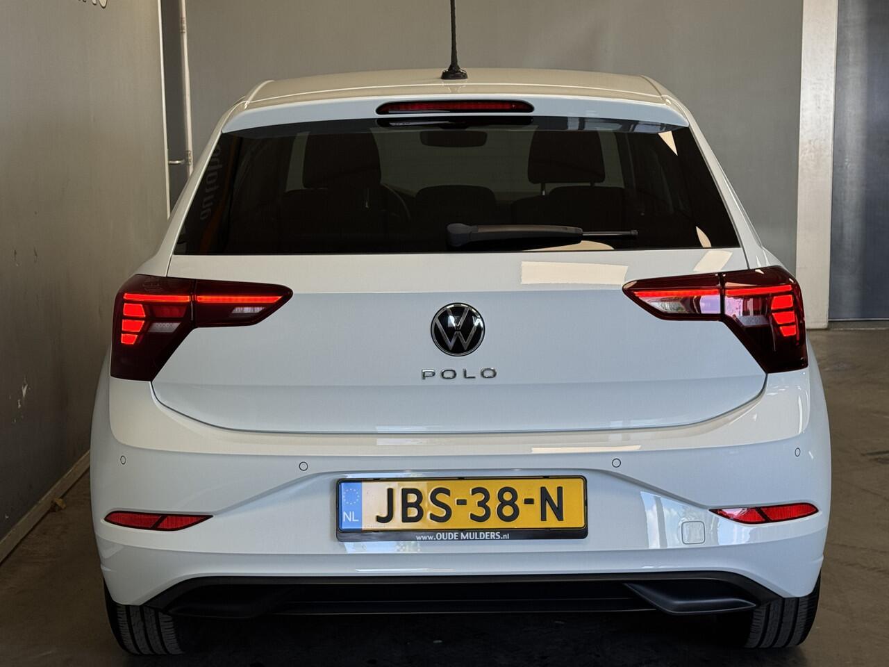 Volkswagen POLO 1.0 Stoelverwarming/Parkeersensoren/Navi