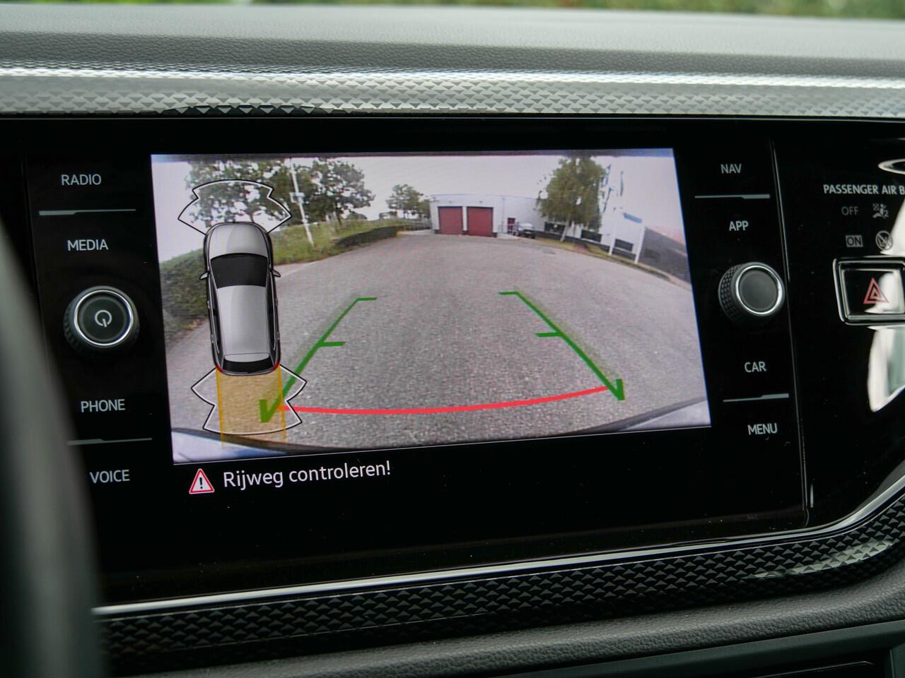 Volkswagen POLO 1.0 TSI 95PK Automaat Life Business | NAVIGATIE | CAMERA | CARPLAY | CRUISE CONTROL |