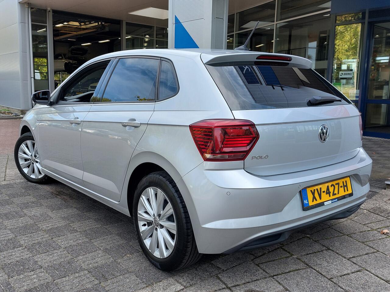 Volkswagen POLO 1.0 TSI 95pk Highline Executive 5-Deurs | Navi | Apple Carplay+Android Auto | Clima | Adap.Cruise | Sfeerverlichting | Licht+Regensensor | Privacy Glass | 16''lm