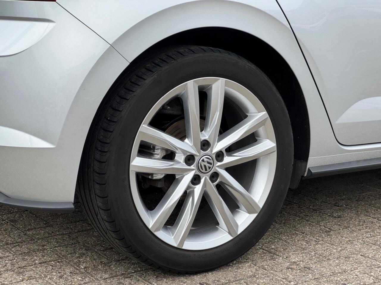 Volkswagen POLO 1.0 TSI 85kW R-Line Highline Panoramadak