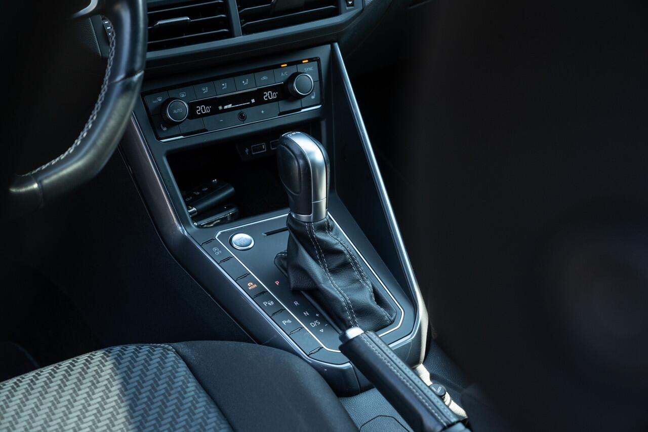 Volkswagen POLO 1.5 TSI Highline | Pano | 3X R-Line | LED | Apple Carplay | Beats | Virtual | Alcantara | Lane & Side Assis | Front Assis