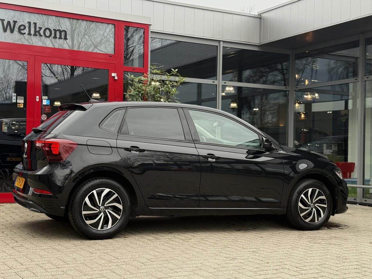 Volkswagen POLO 1.0 TSI LIFE *!* NAVIGATIE/ CARPLAY/ RADAR/ LMV/ VIRTUAL DASHBORD *!*