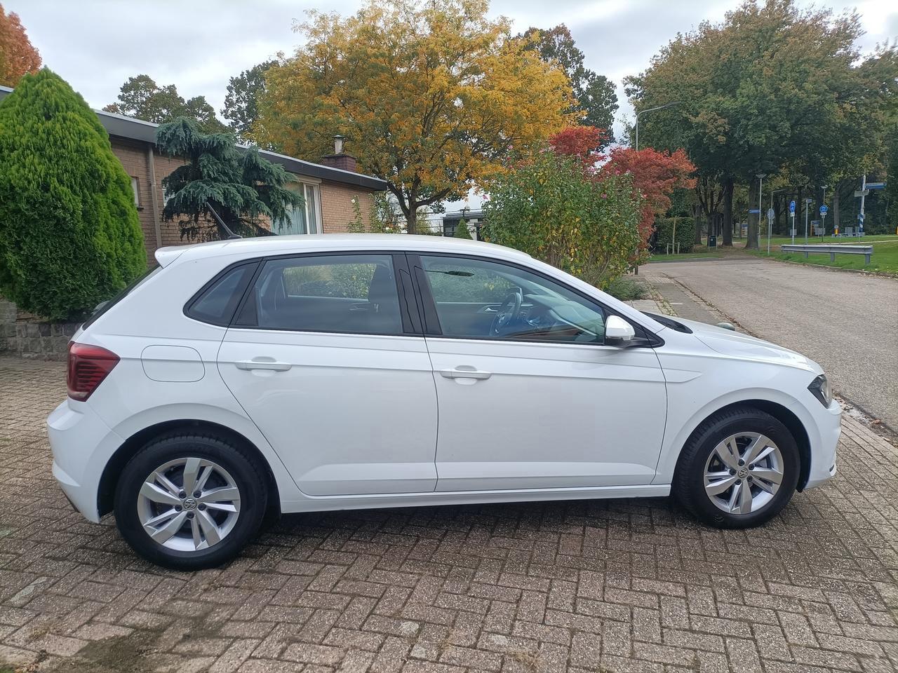 Volkswagen POLO 1.0 95pk Comfortline, Airco, Navi via app.