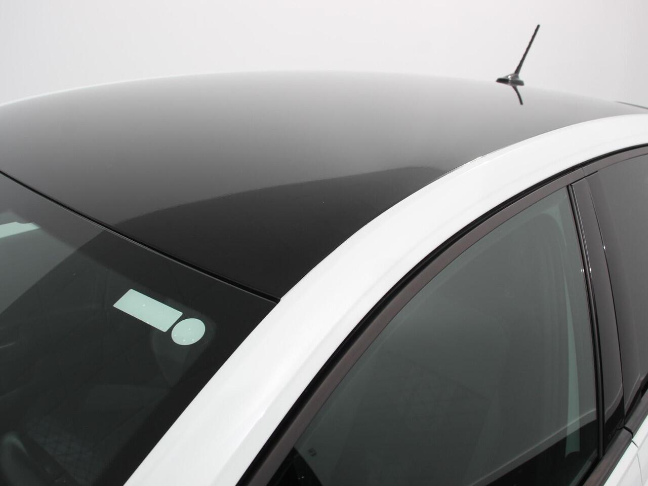 Volkswagen POLO 1.0 TSI R-Line DSG Navigatie App Connect Climate Control DAB LED Parkeer sensoren Cruise control adaptive Lichtmetalen velgen