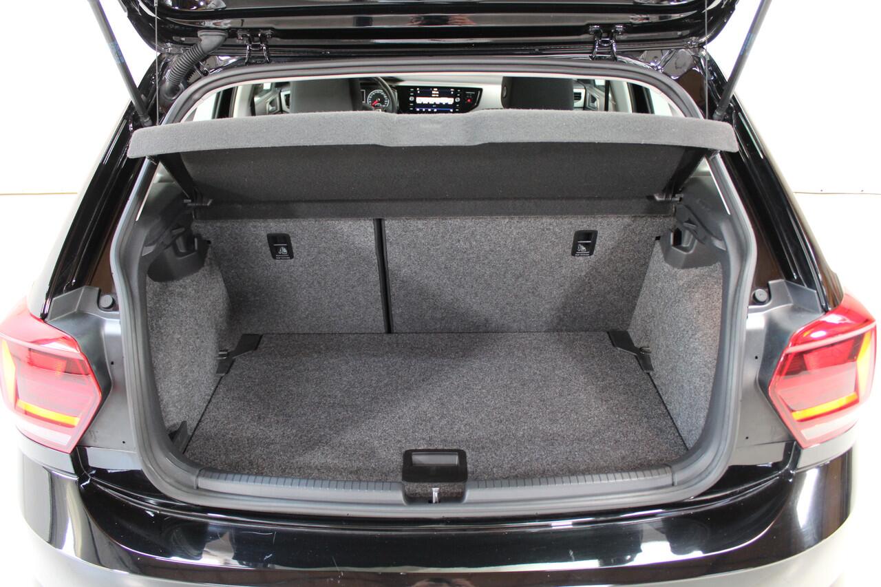 Volkswagen POLO 1.0 MPI Comfortline | Nav | Cruise | Carplay | Airco |