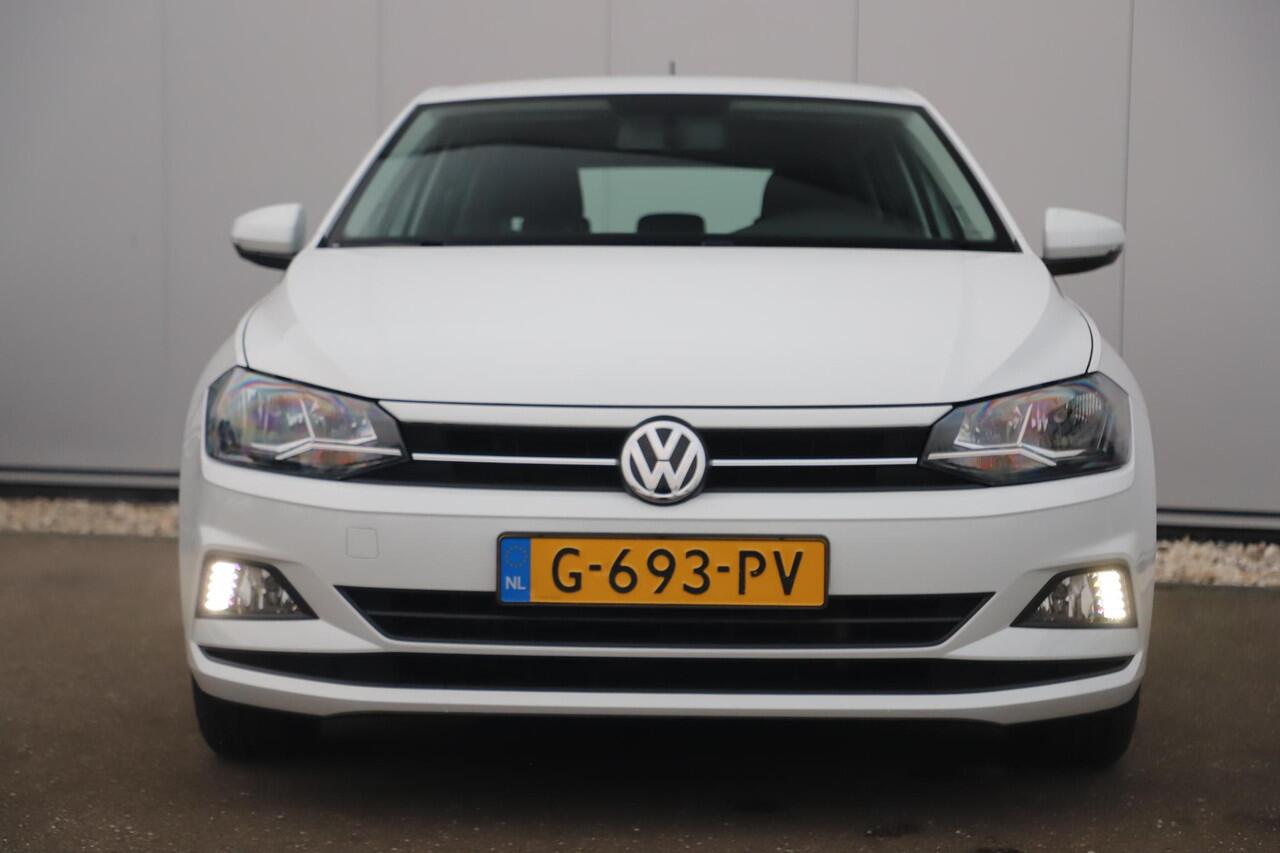 Volkswagen POLO 1.0 TSI Comfortline 95PK NAP 15 inch LMV Navigatie Carplay Android Adaptive Cruise Airco DAB Elektrische Ramen LED
