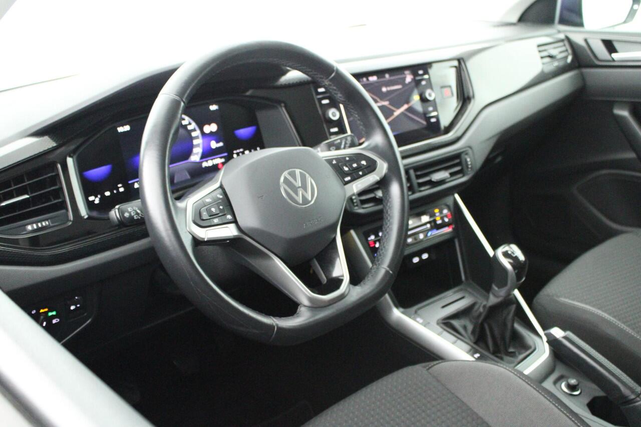 Volkswagen POLO 1.0 TSI 95pk Life Business Navigatie Stoelverwarming Climate Control