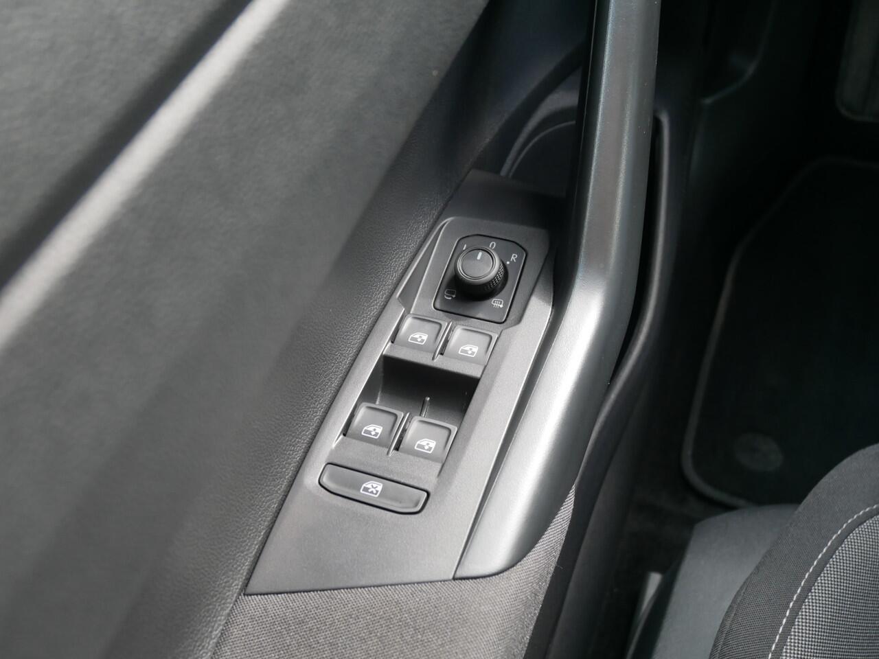 Volkswagen POLO 1.0 TSI Life, DSG Automaat, Carplay, Camera