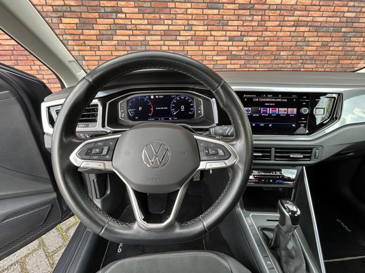 Volkswagen POLO 1.0 TSI Automaat/ IQ Light/ Stoelverw./ Leder