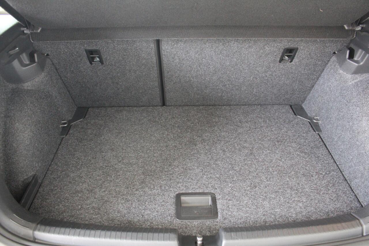 Volkswagen POLO 1.0 TSI Comfortline Automaat Navigatie | Airconditioning | Centrale vergrendeling