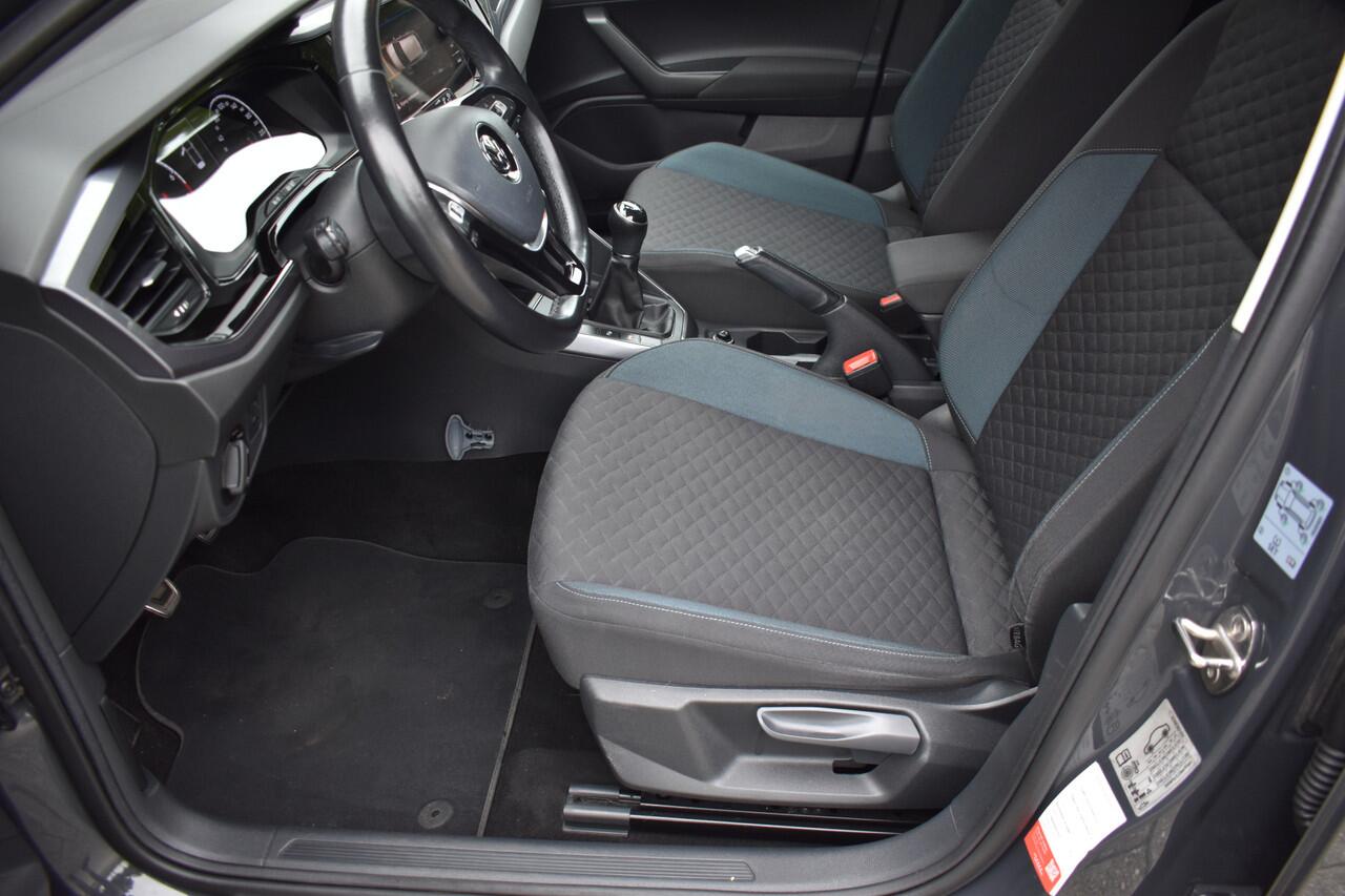 Volkswagen POLO 1.0 TSI Highline Business R / Parkassist / Adap. Cruise / Navigatie /