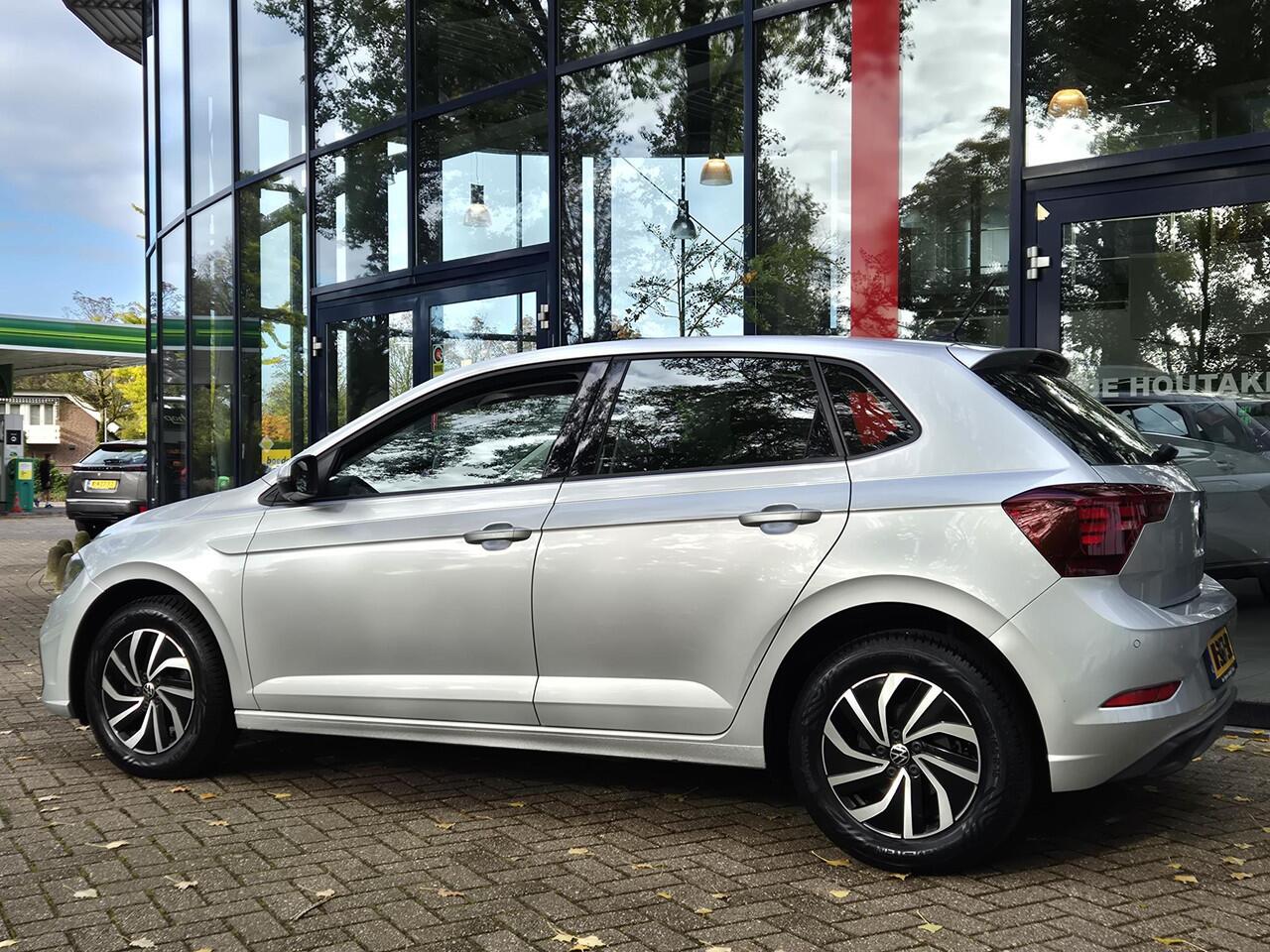 Volkswagen POLO 1.0 TSI Life | PDC | Airconditioning | LM velgen | Navigatie