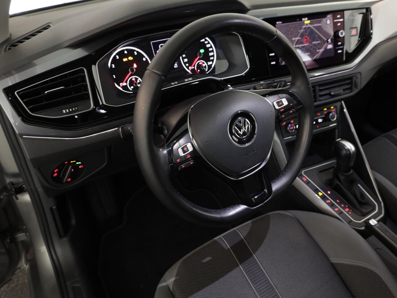 Volkswagen POLO 1.5 TSI Highline Business R 150 pk Automaat (DSG) | Navigatie | Parkeersensoren (Park assist) | Autom. airco | Adaptieve cruise control | LED koplampen |