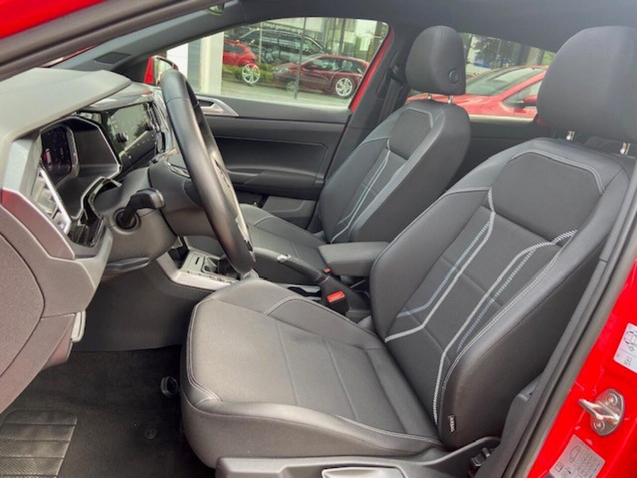 Volkswagen POLO 1.0 TSI R-Line / PANODAK / LED Koplampen / R-Line Exterieur / Style Interieur / Digitale cockpit / CAMERA / NAVI / APP.Connect