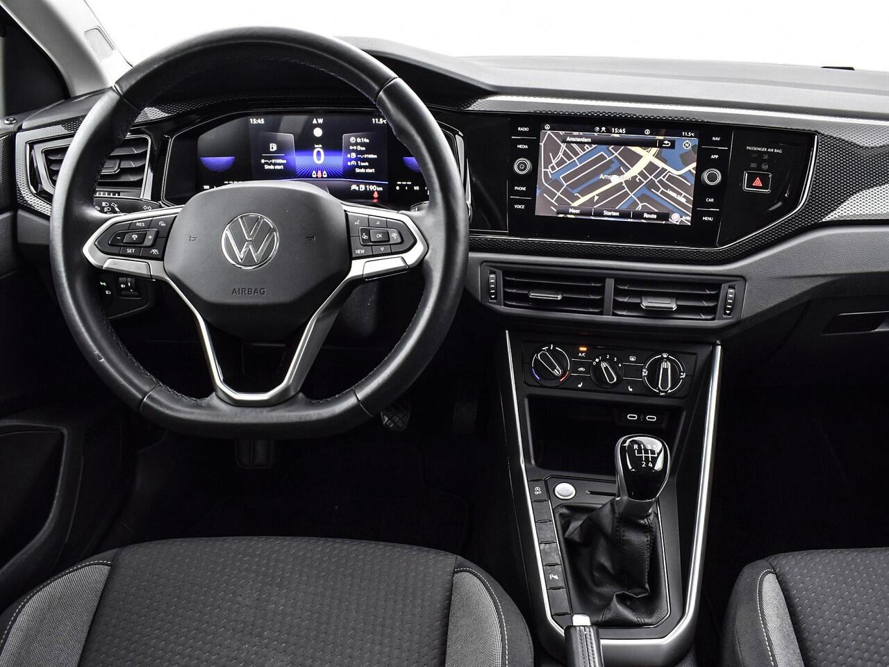 Volkswagen POLO 1.0 TSI 95pk Life · Apple/Android Car Play · Navigatie · Camera · Keyless · P-Sensoren · 15'' Inch · Garantie t/m 18-09-2027 of 100.000km