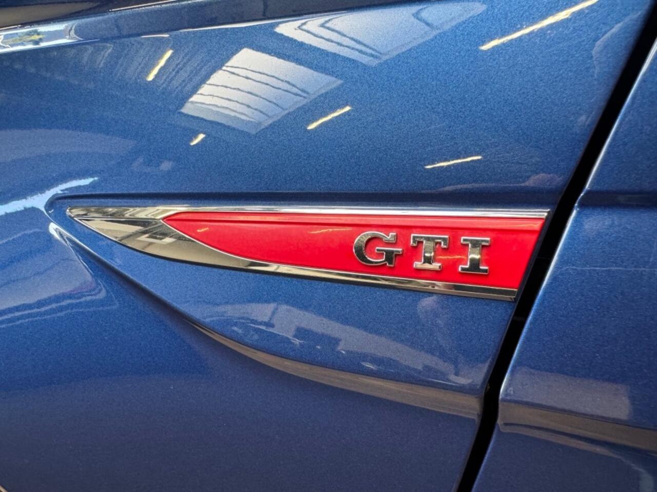 Volkswagen POLO GTI 2.0 TSI / 200pk / DSG / LED / LM18/