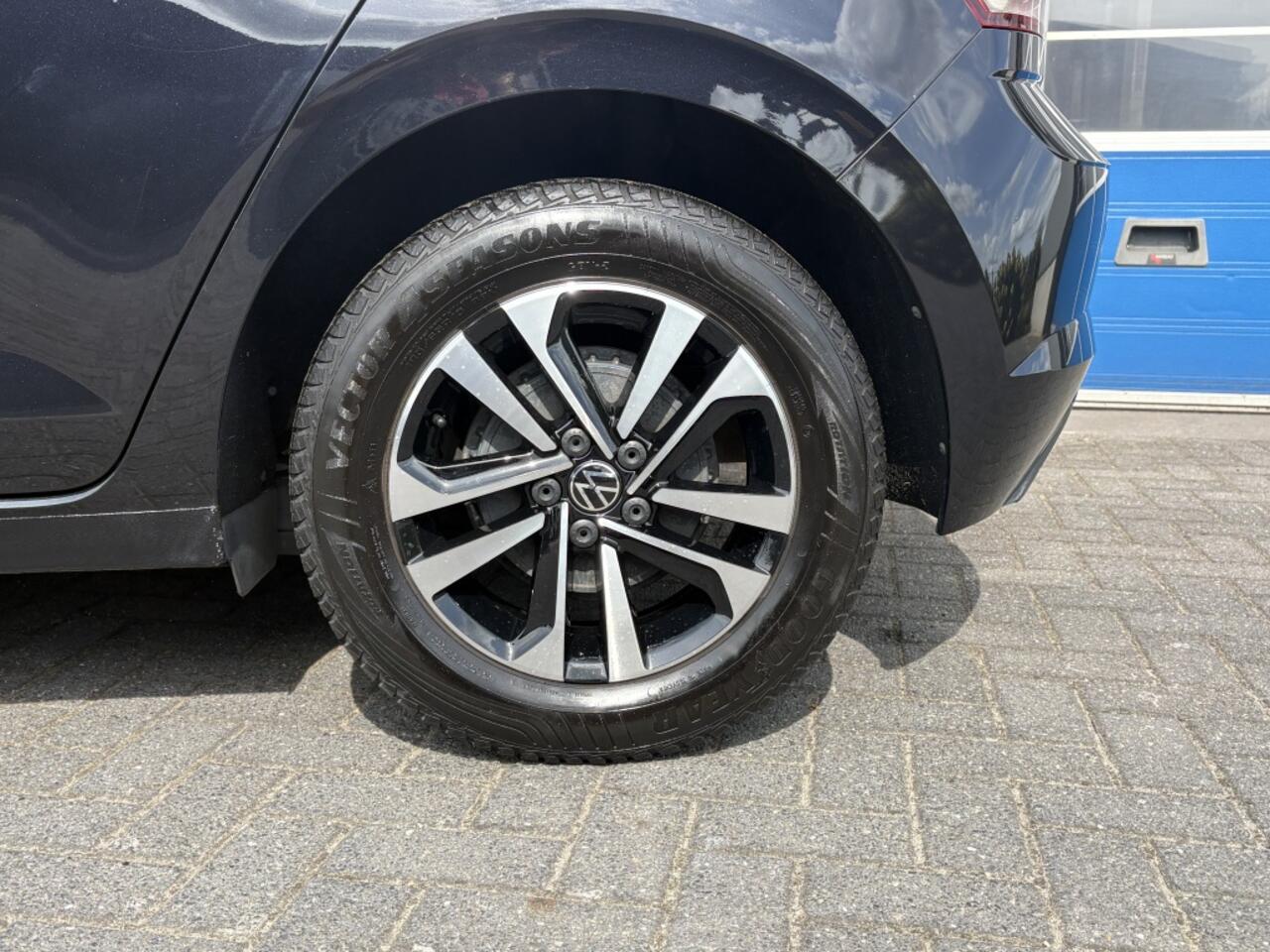 Volkswagen POLO 1.0 TSI Highl.BnsR APPLE CARPLAY-NAVI-STOELVERWARMNG