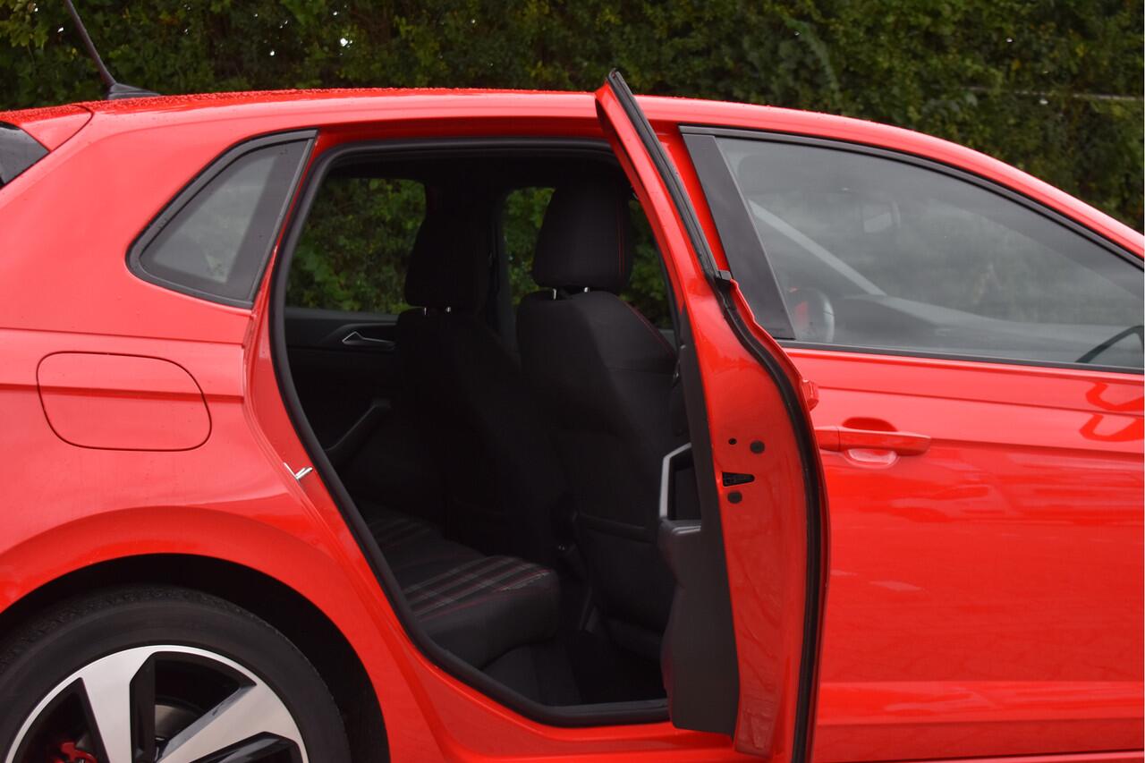 Volkswagen POLO 2.0 TSI GTI 200 pk | VIrtual cockpit | Stoelverwarming | Nav | Sfeerverlichting | LED verlichting | LM-Velgen