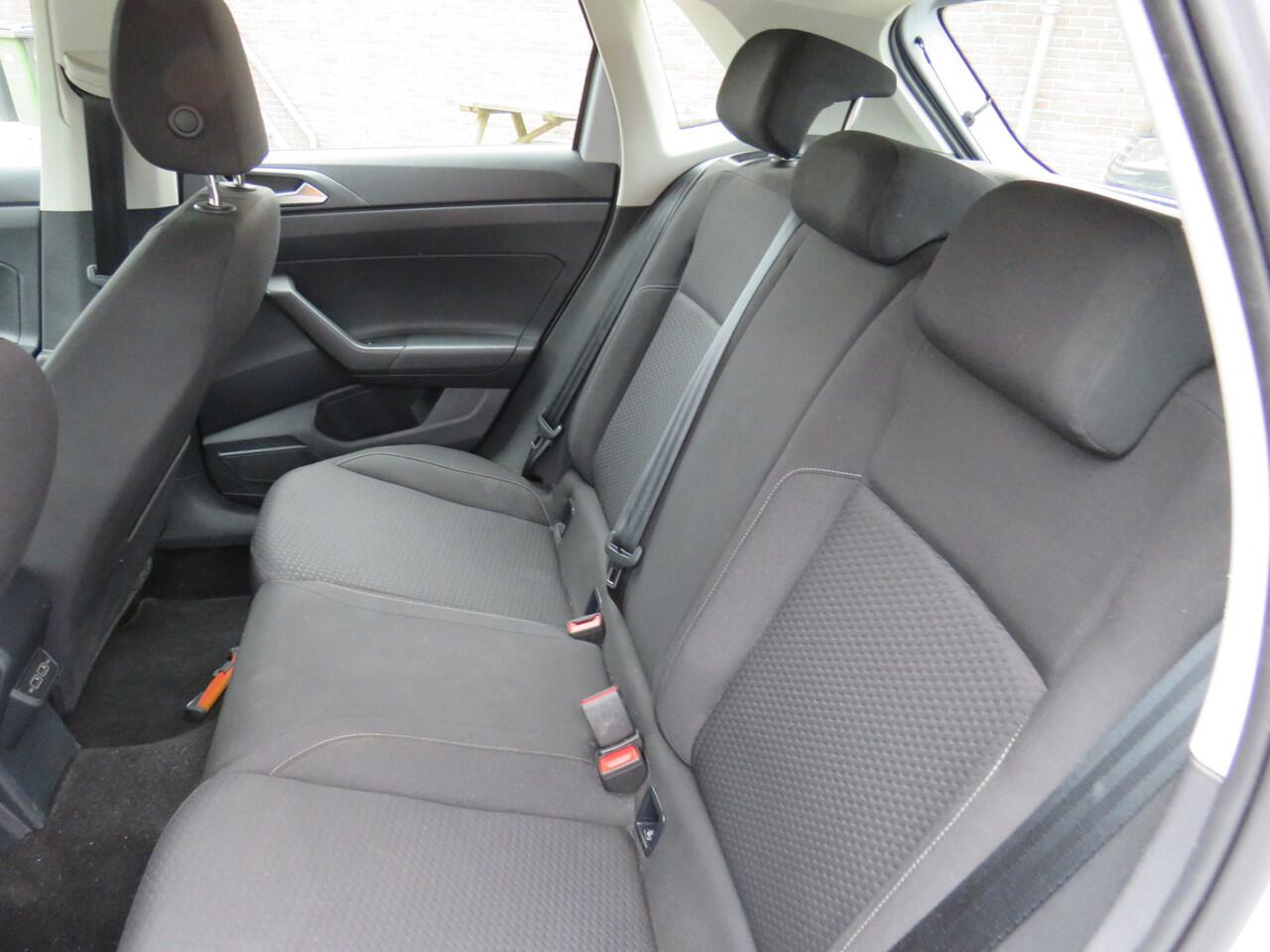 Volkswagen POLO 1.0 TSI 95Pk Automaat Comfortline EXE * Rijklaarprijs incl. garantie * DSG * Navigatie * Parkeersensor V+A * ACC * Carplay Android *