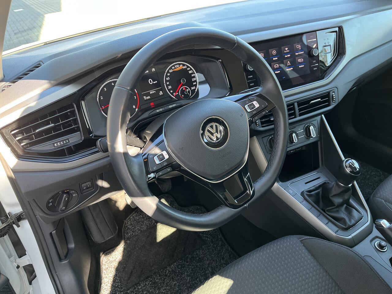 Volkswagen POLO 1.0 TSI Comfortline / Navigatie / App connect / Airco / **